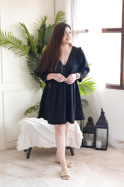 Neno Black Short Flared Dress