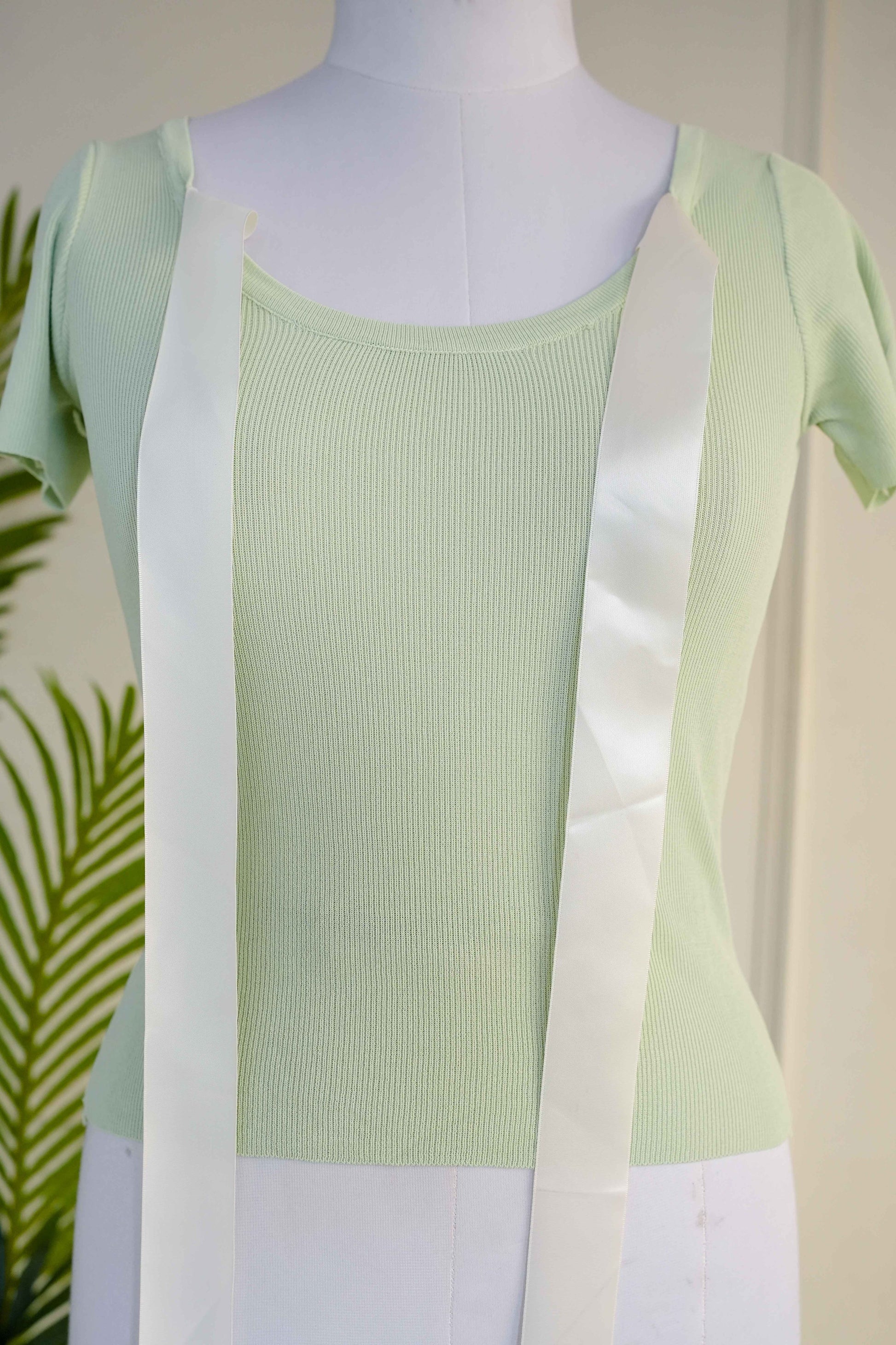 Green White Bow Ribbon Knitted Top