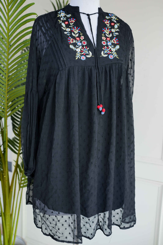 Neck Embroidery Long Top