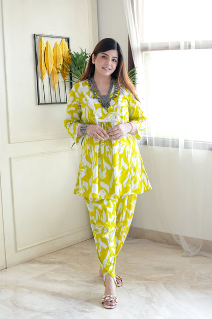 Noor Yellow Printed Co ord Set with Lace Detailing