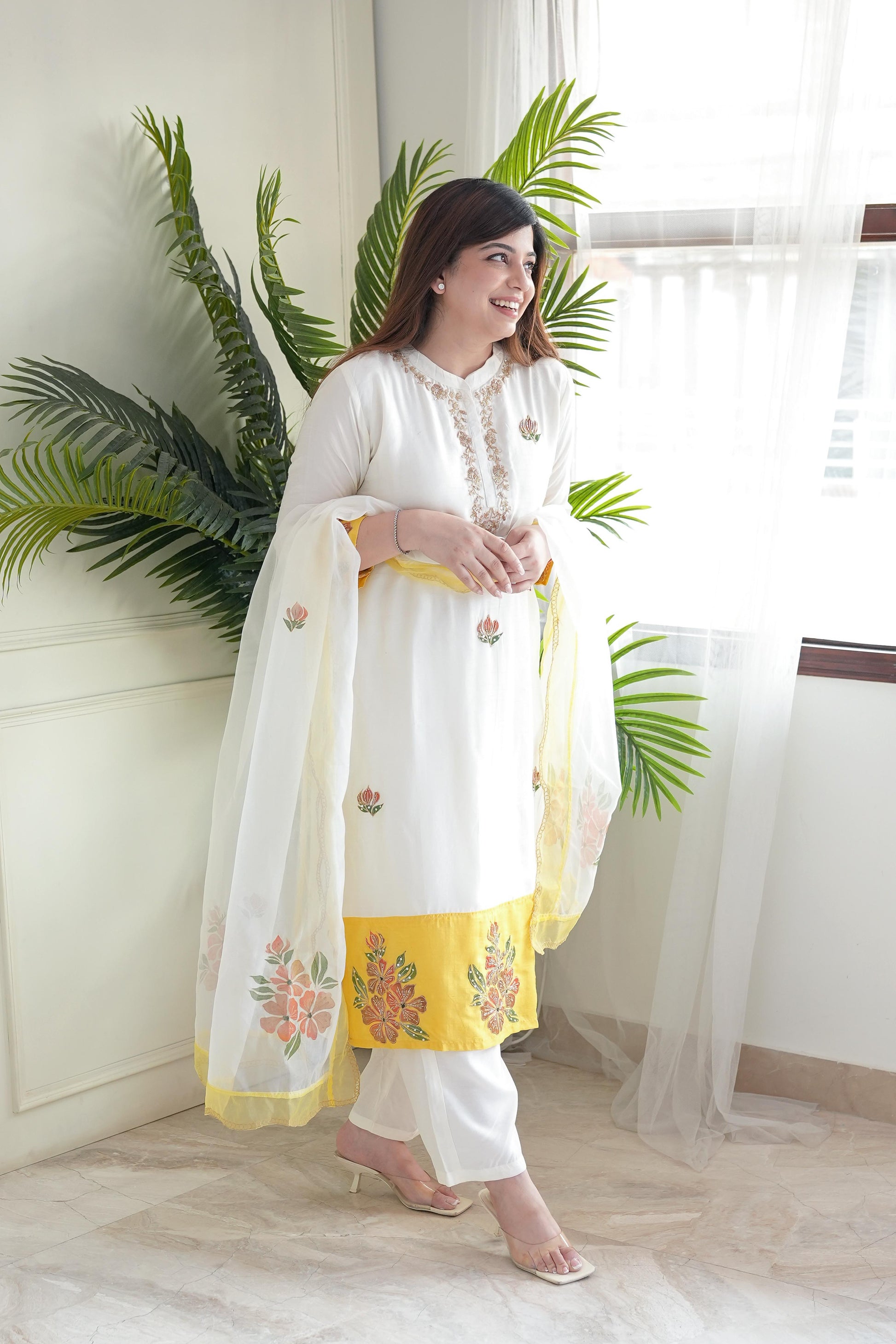 Seher White Embroidered Silk Suit Set