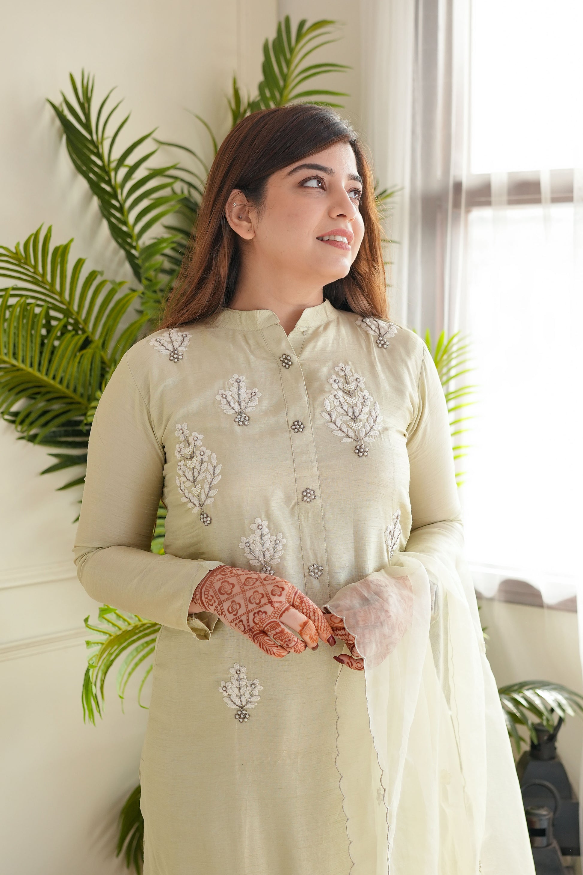 Keehat Embriodered Silk Suit Set