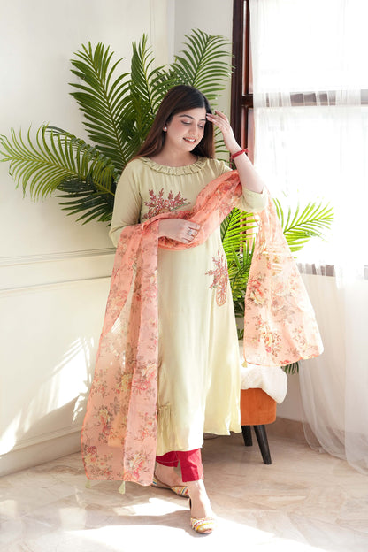 Green Embroidred Kurta With Dupatta