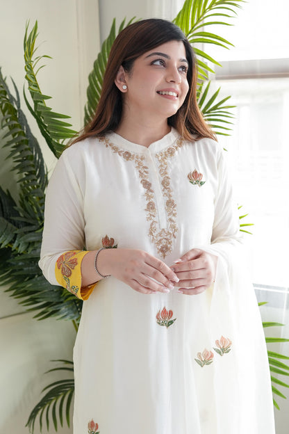 Seher White Embroidered Silk Suit Set