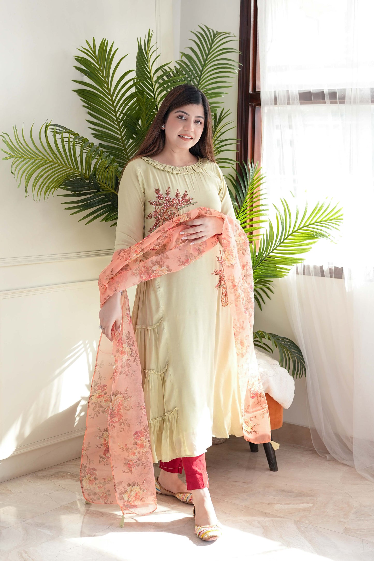 Green Embroidred Kurta With Dupatta