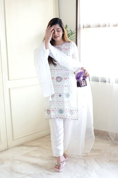 Geet White Embroidered Suit Set