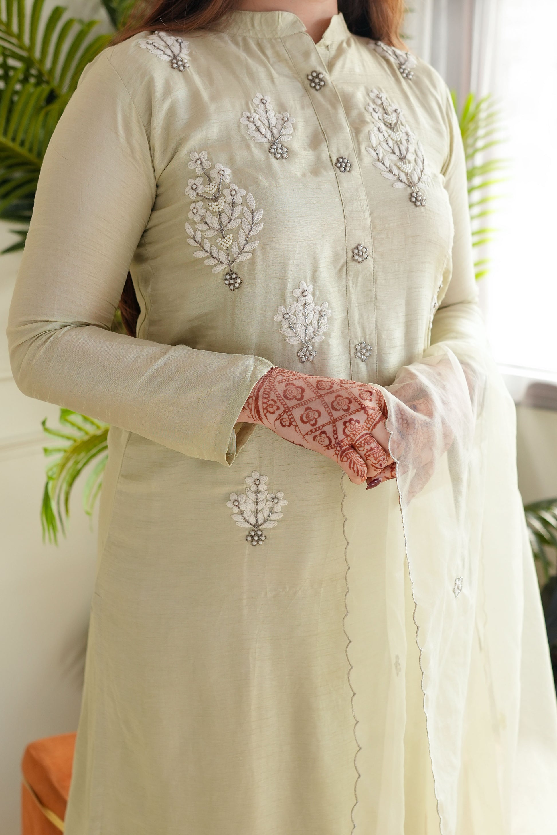 Keehat Embriodered Silk Suit Set