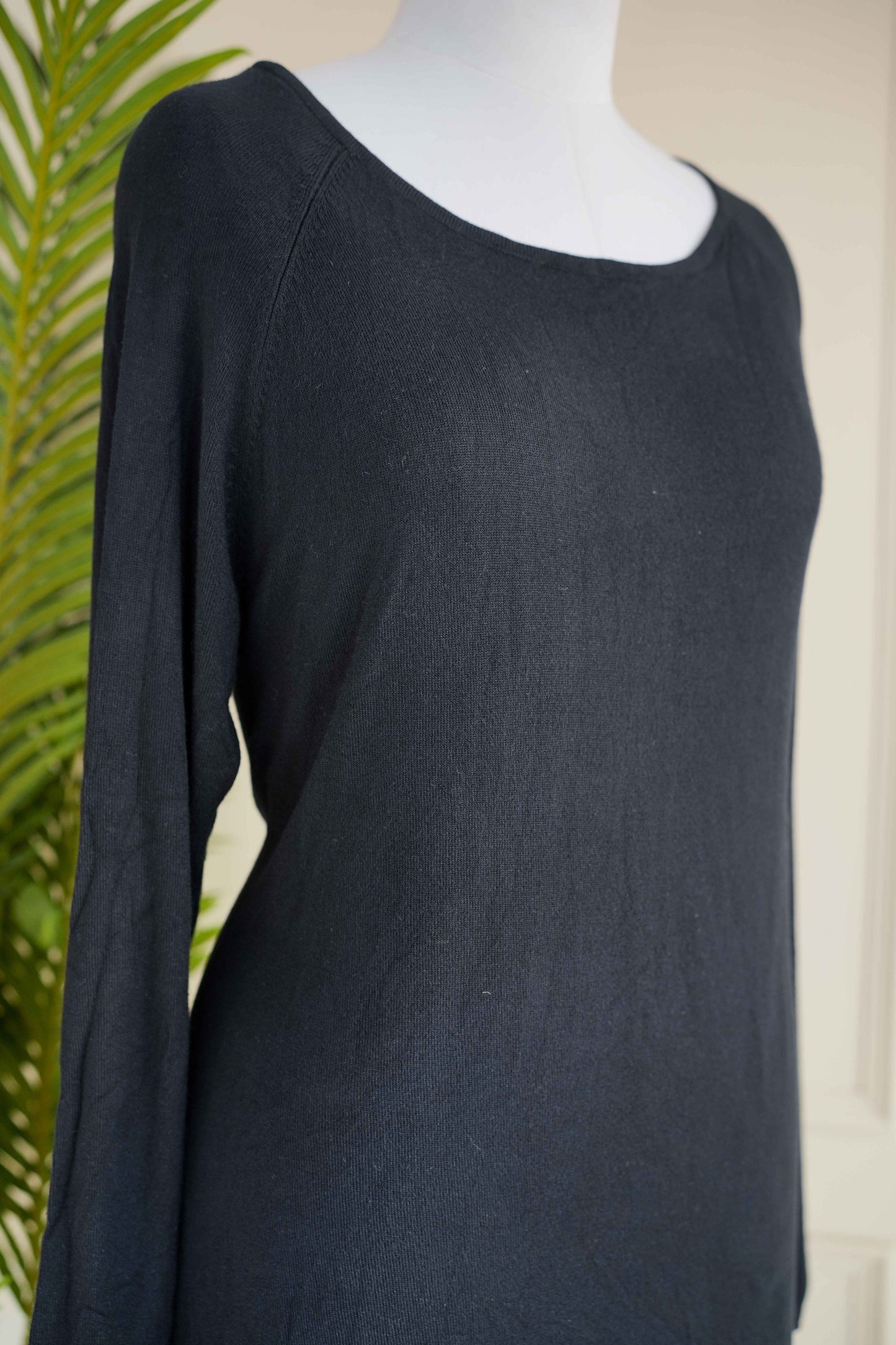 Black Knitted Full Sleeves Top