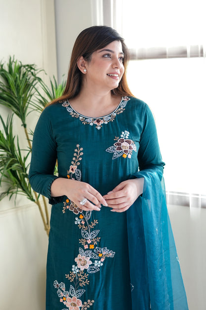 Seeyat Floral Hand Embroidered Suit Set