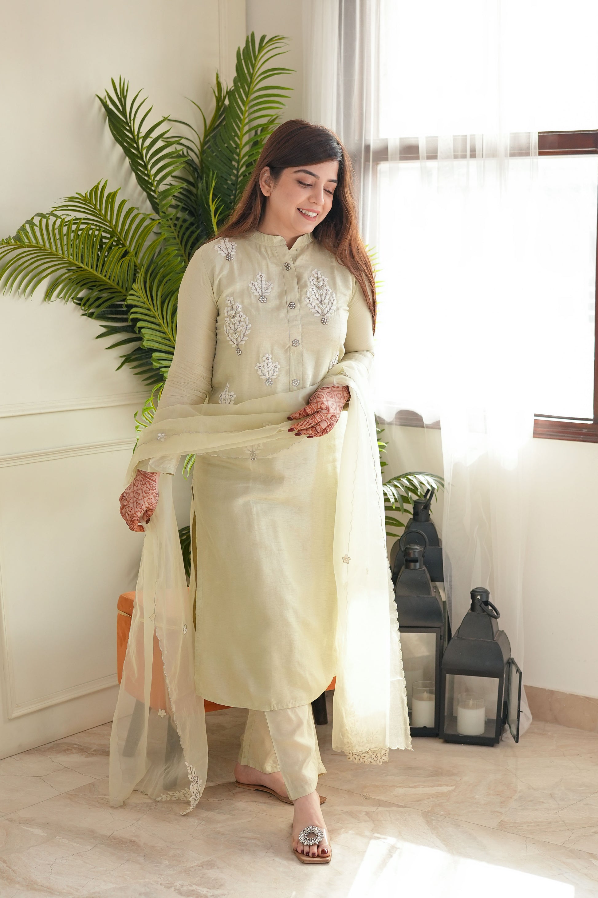 Keehat Embriodered Silk Suit Set