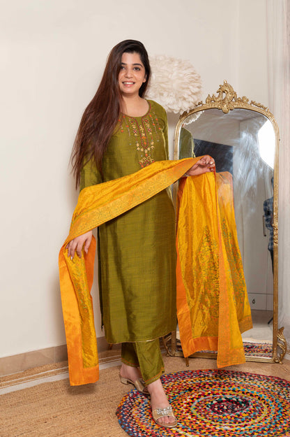 Chanda Green Suit Set With Painted Dupatta