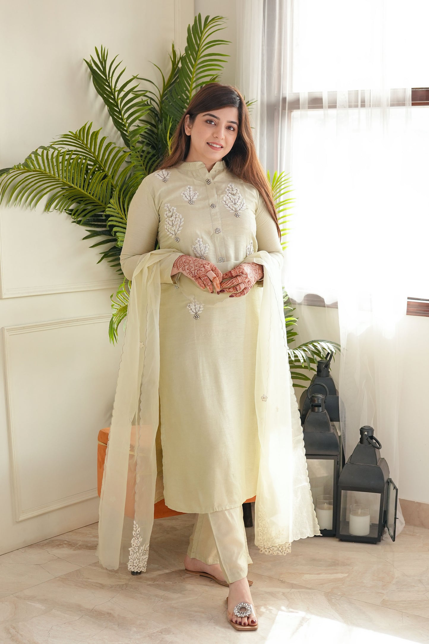 Keehat Embriodered Silk Suit Set