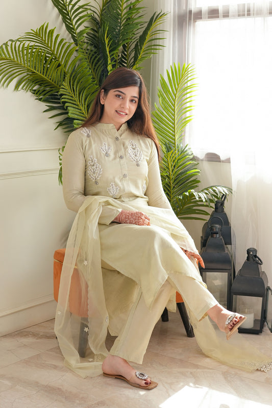 Keehat Embriodered Silk Suit Set